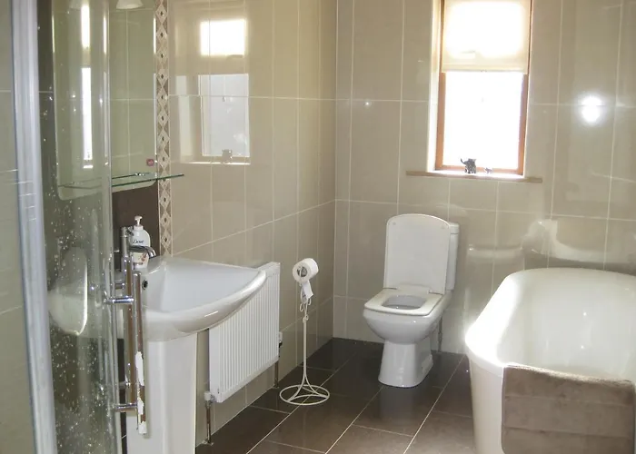 Broadhaven Bay View Private House *